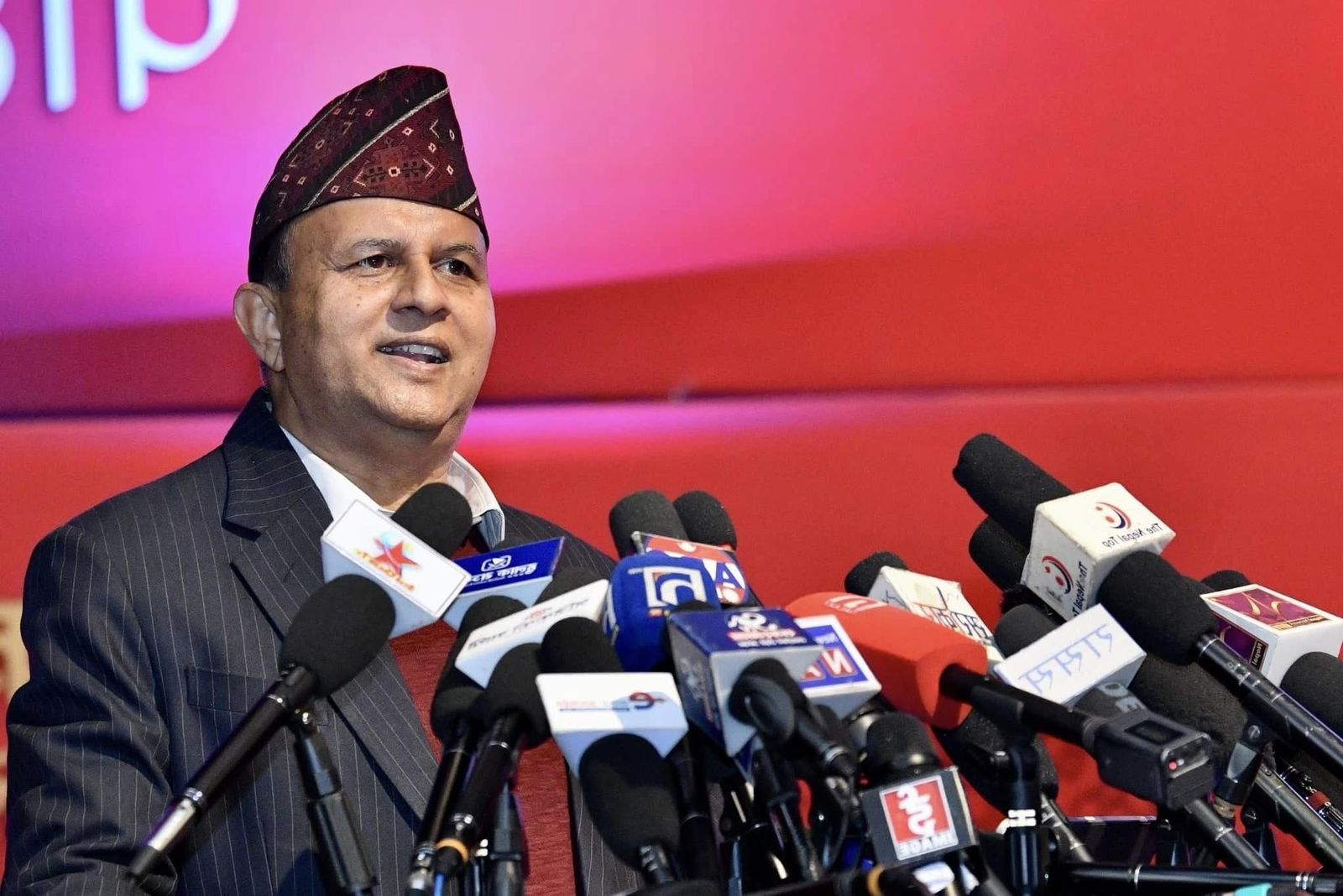 सुदन गुरुङले राजीनामा दिएपछि एमालेको प्रतिक्रिया, हामीले गरेको शंका सही प्रमाणित हुँदैछ